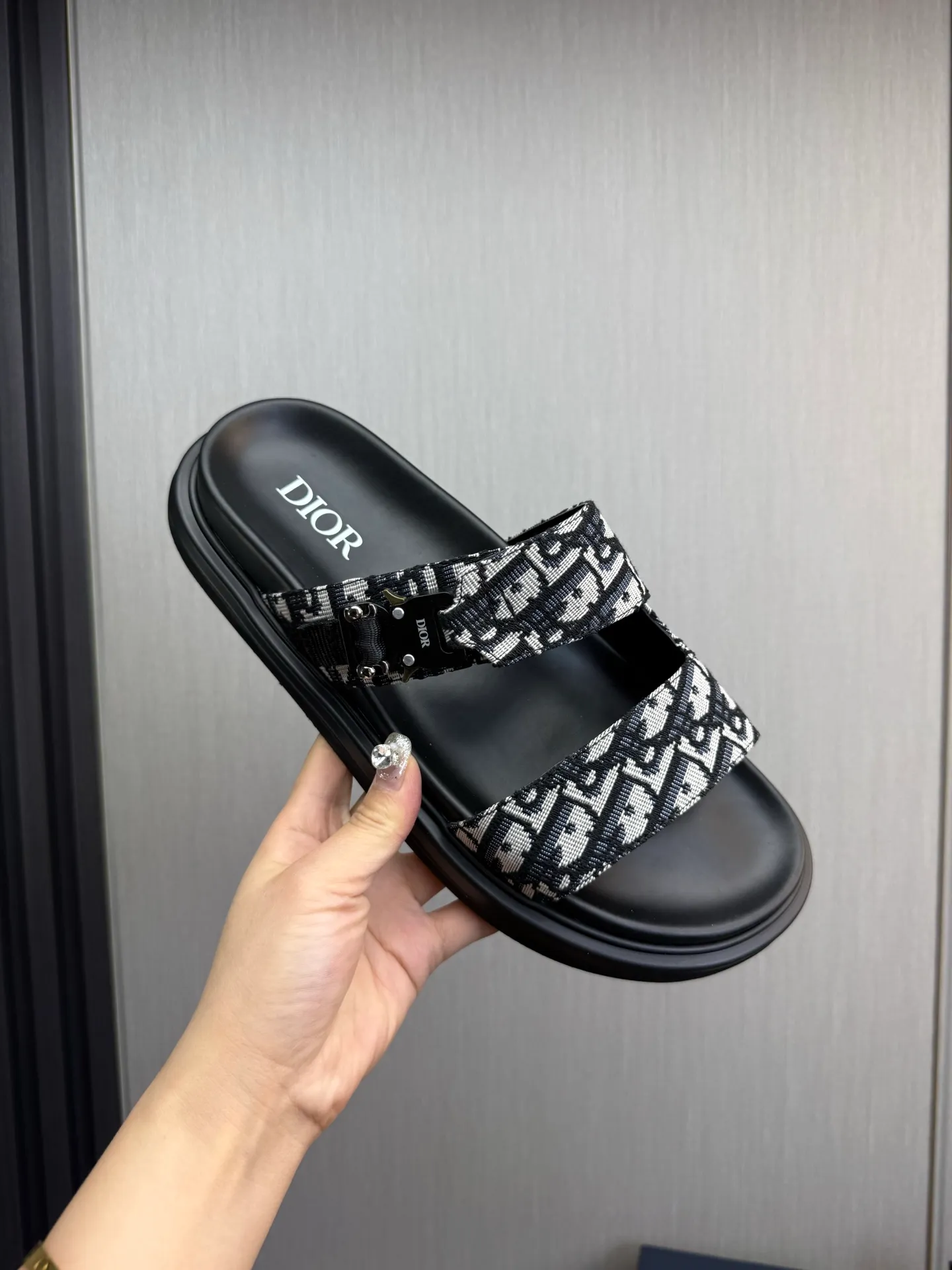 Men's shoes 300💰 Dior. Men's slippers🩴 Official website 1:1 production 38-45 size 45 46 🉑️Customized original material shipped✅